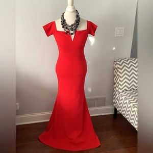 Beautiful off shoulder maxi dress ❤️❤️FREE SHIP❣️